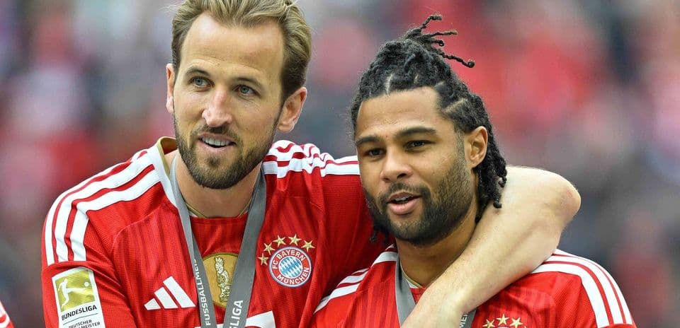 Serge Gnabry apoya a Harry Kane para ganar el Balón de Oro antes del duelo de Champions contra Arsenal