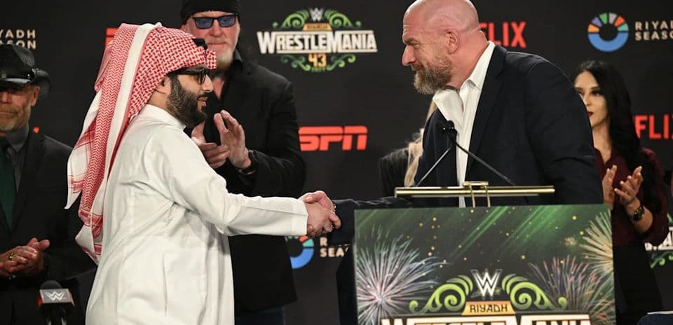WWE Valora el Comentario de Turki Alalshikh sobre Canelo Alvarez como una Crítica a TKO