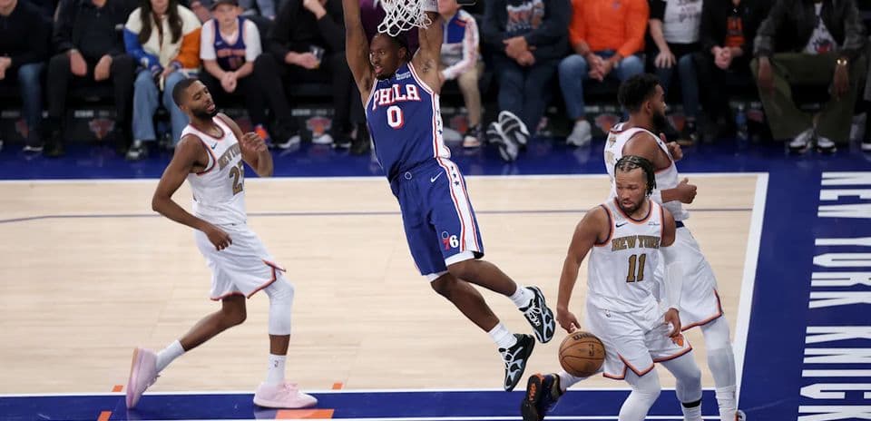 Los renovados 76ers muestran destellos de su potencial ante los campeones Knicks