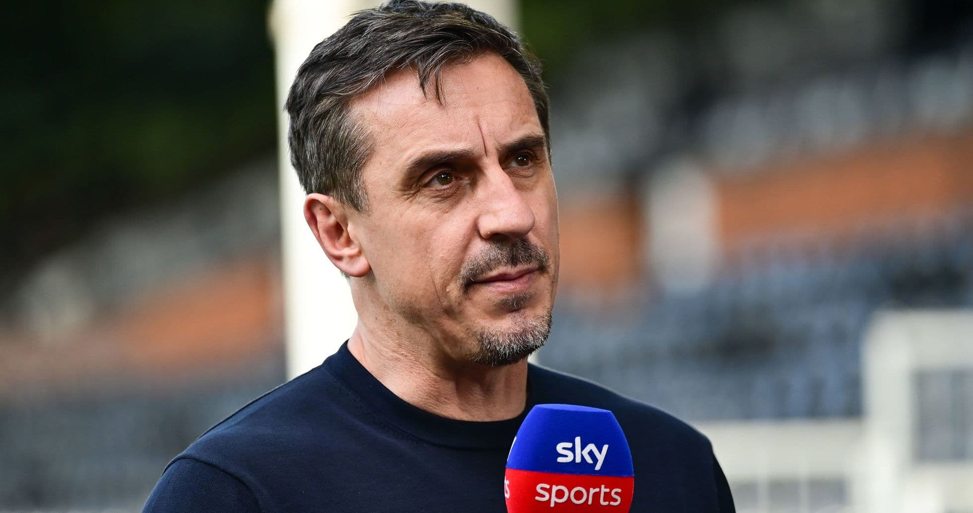 Gary Neville destaca el gran rendimiento del Manchester City de Enzo Maresca tras vencer 3-0 al Liverpool en Anfield