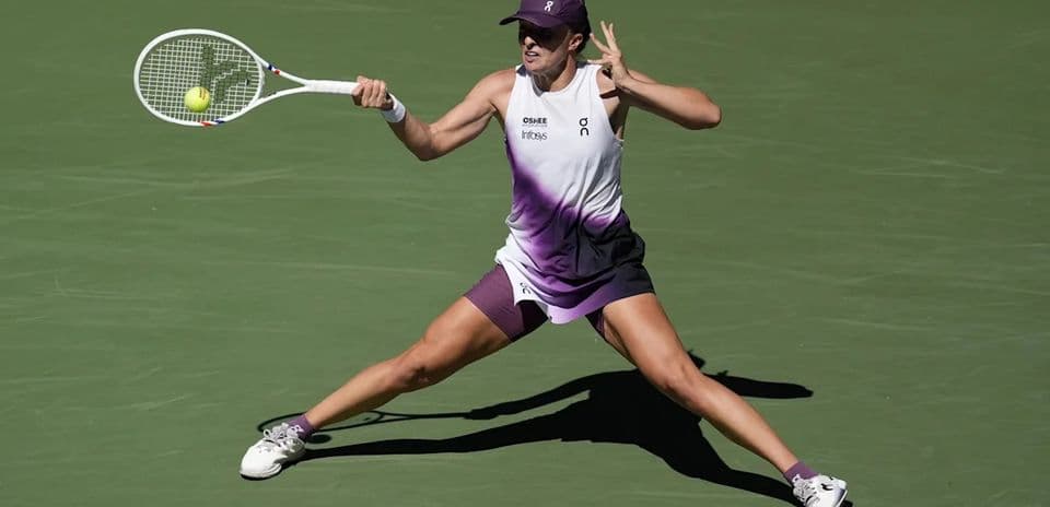 La lucha por el último cupo a las WTA Finals entre Muchova, Swiatek y Kostyuk