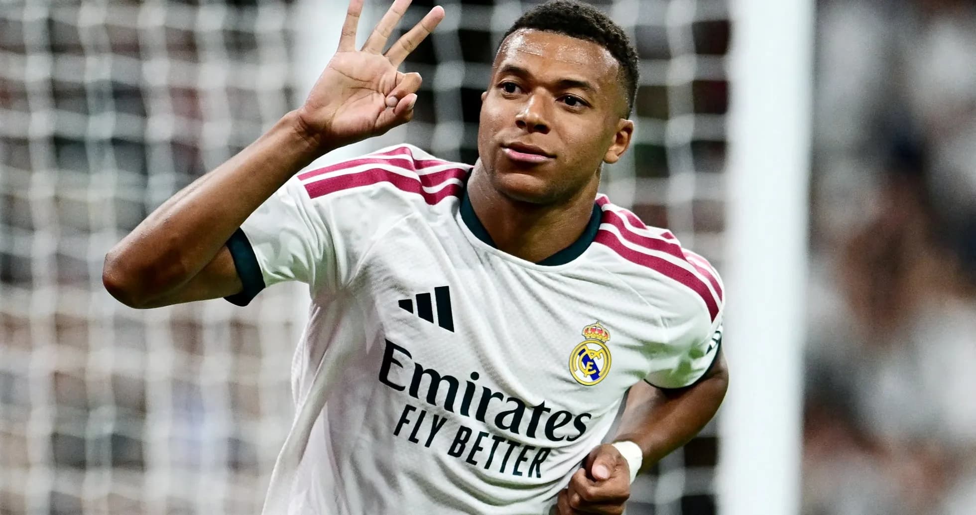 Kylian Mbappé celebra un gol para Real Madrid Kylian Mbappé celebra un gol para Real Madrid
