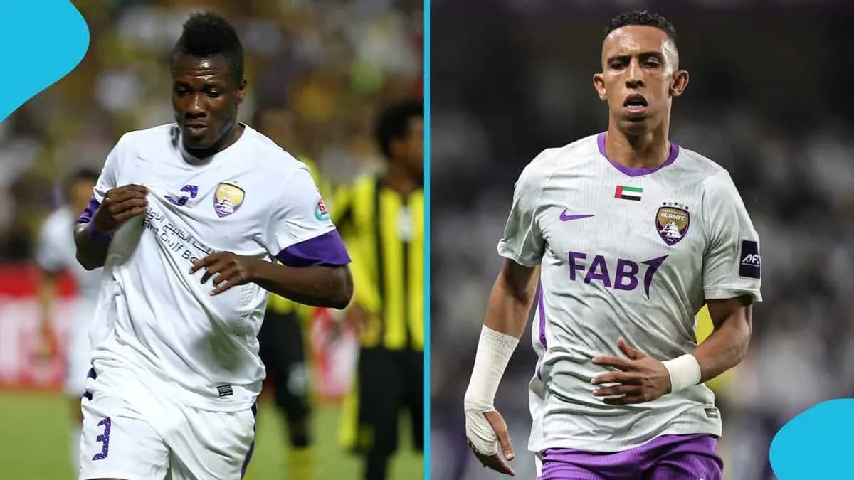 Dos jugadores de Al Ain FC en acción durante el partido Dos jugadores de Al Ain FC en acción durante el partido