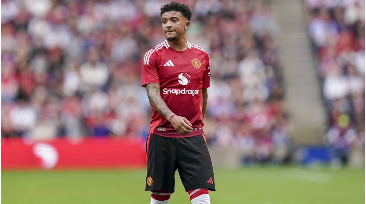 Jugador de Manchester United en el campo de juego Jugador de Manchester United en el campo de juego