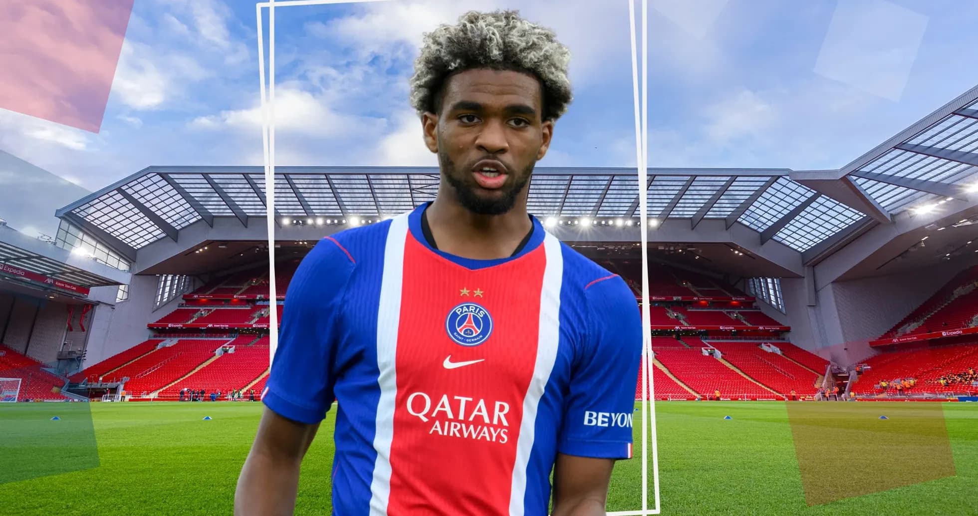 Jugador de PSG en el estadio Anfield antes del partido Jugador de PSG en el estadio Anfield antes del partido