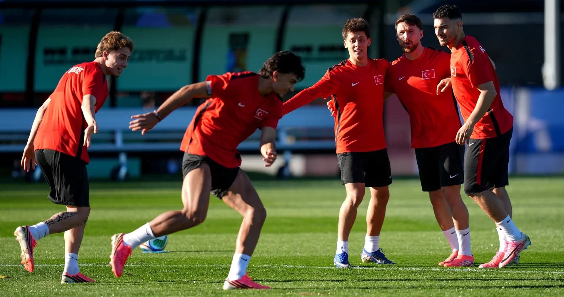 Jugadores de Turquía entrenando para el Mundial Jugadores de Turquía entrenando para el Mundial