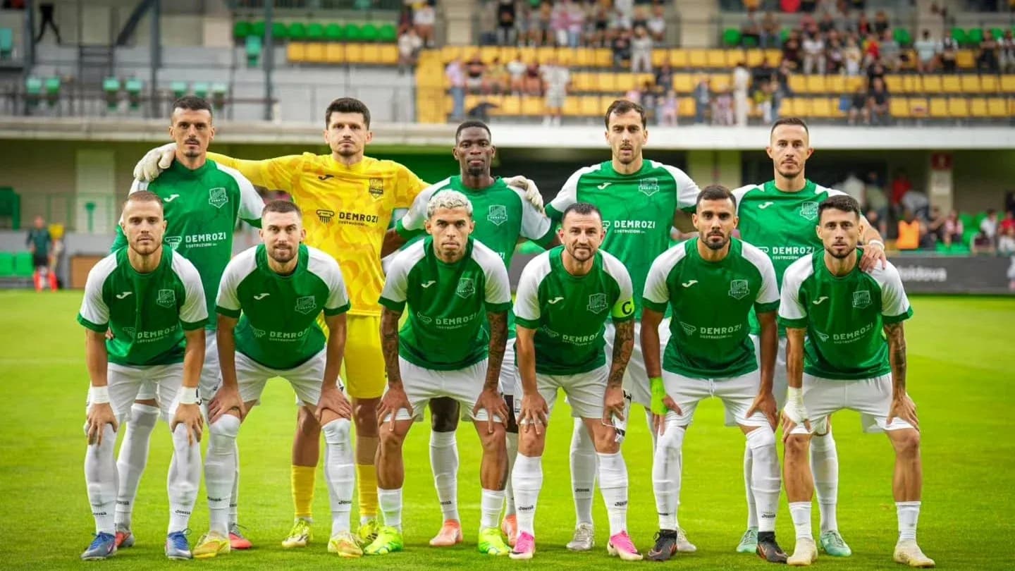 Equipo de fútbol Egnatia Rrogozhinë en formación Equipo de fútbol Egnatia Rrogozhinë en formación