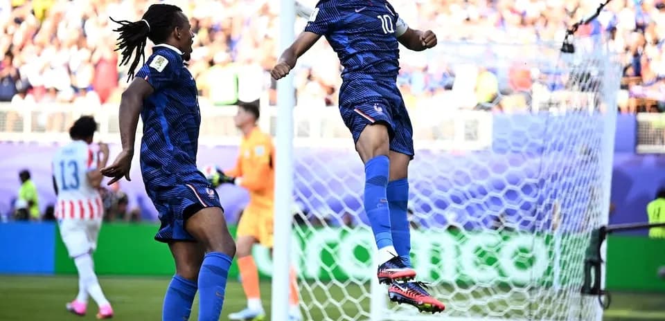 Kylian Mbappé celebrando un gol en partido Kylian Mbappé celebrando un gol en partido