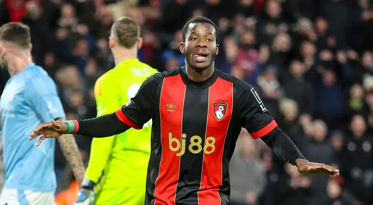 Jugador de Bournemouth celebrando un gol Jugador de Bournemouth celebrando un gol
