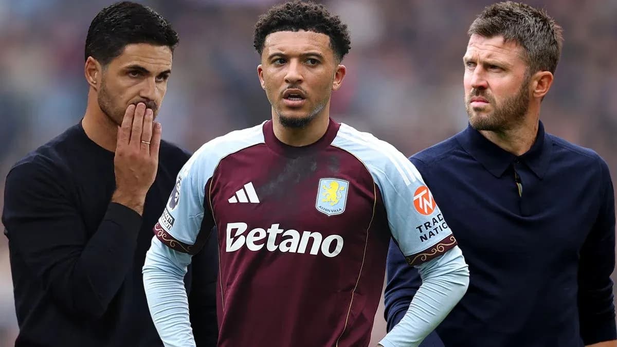 Entrenadores y jugador de Aston Villa en partido Entrenadores y jugador de Aston Villa en partido