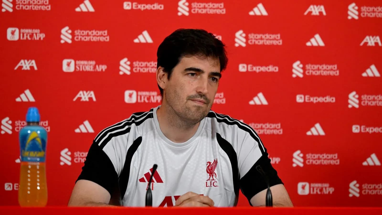 Entrenador en conferencia de prensa de Liverpool Entrenador en conferencia de prensa de Liverpool