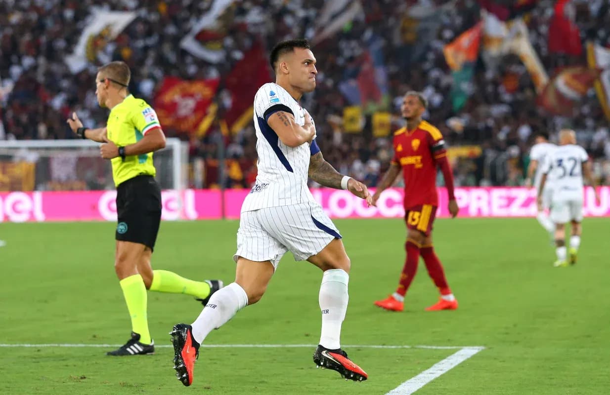 Lautaro Martínez celebra un gol en el partido Lautaro Martínez celebra un gol en el partido