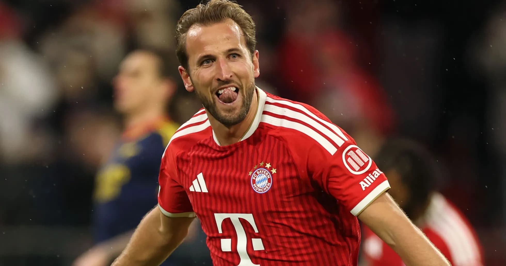 Jugador de Bayern Múnich celebrando un gol Jugador de Bayern Múnich celebrando un gol
