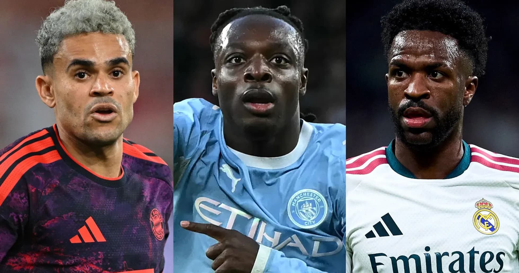 Tres jugadores de fútbol en acción durante un partido Tres jugadores de fútbol en acción durante un partido