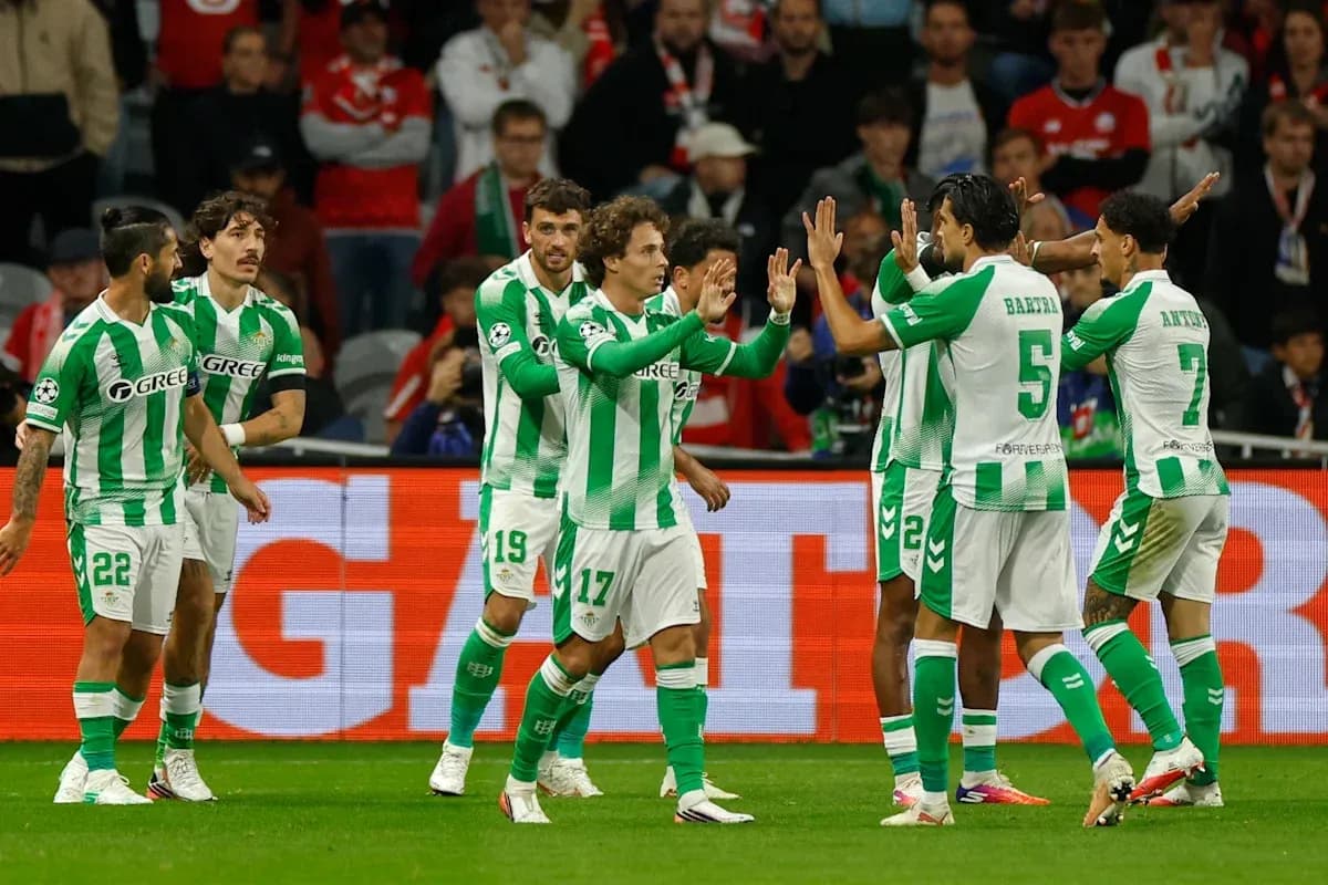 Jugadores del Real Betis celebrando un gol en partido Jugadores del Real Betis celebrando un gol en partido