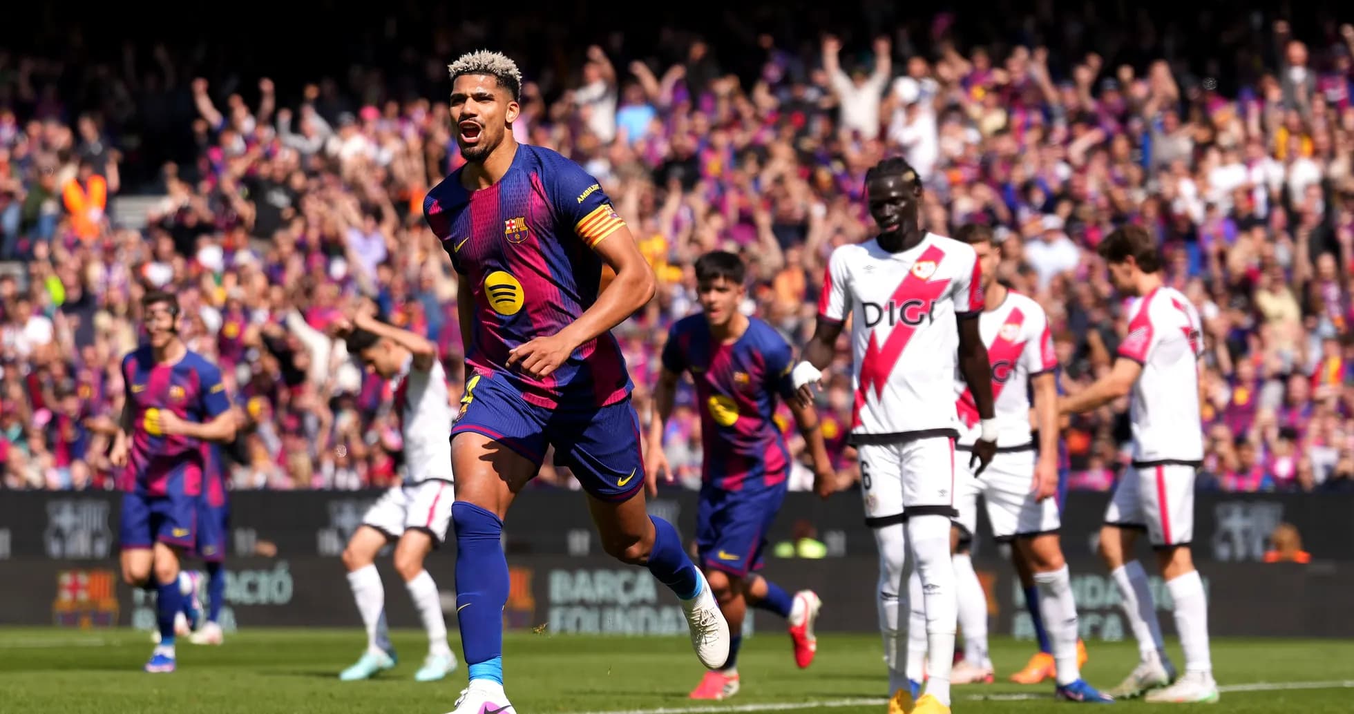 Jugador del Barcelona celebrando un gol Jugador del Barcelona celebrando un gol