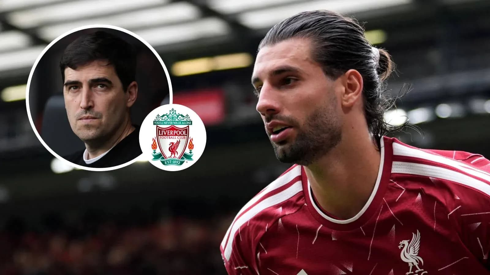 Jugador de Liverpool en acción con entrenador y logo Jugador de Liverpool en acción con entrenador y logo