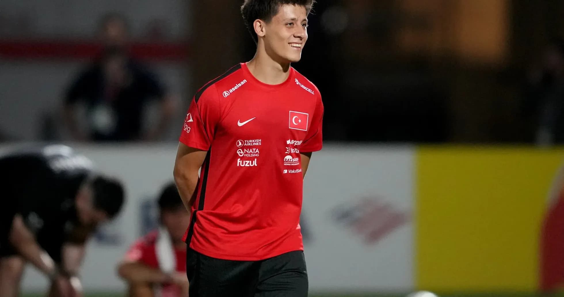 Jugador de Türkiye en entrenamiento previo al partido Jugador de Türkiye en entrenamiento previo al partido