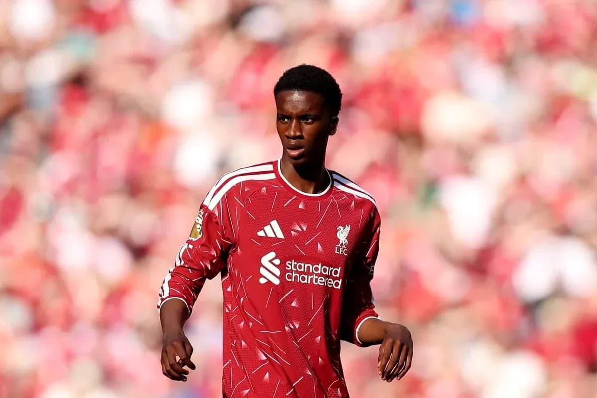 Jugador de Liverpool en acción durante un partido Jugador de Liverpool en acción durante un partido