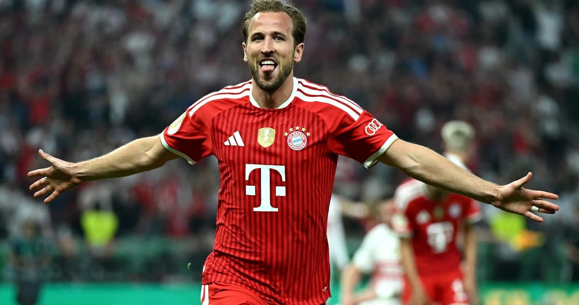 Jugador de Bayern Munich celebrando un gol Jugador de Bayern Munich celebrando un gol