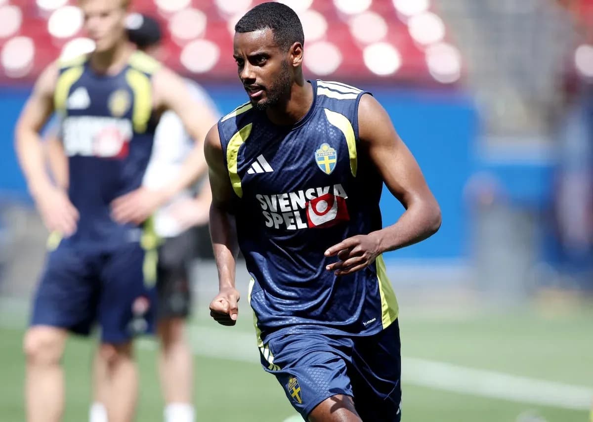 Jugador sueco entrenando para el partido Jugador sueco entrenando para el partido