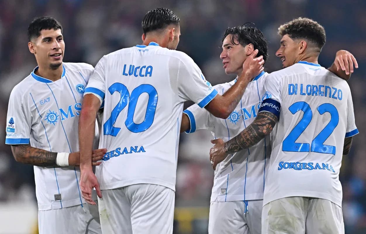 Jugadores del Napoli celebrando un gol Jugadores del Napoli celebrando un gol