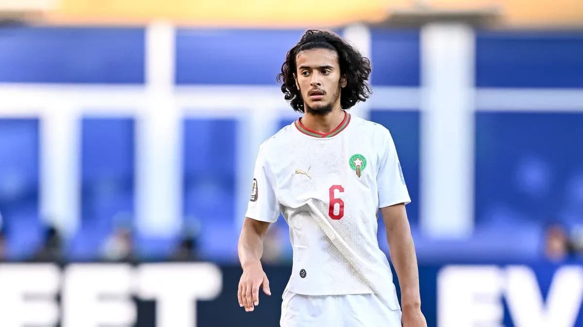 Jugador de Marruecos en acción durante el partido Jugador de Marruecos en acción durante el partido