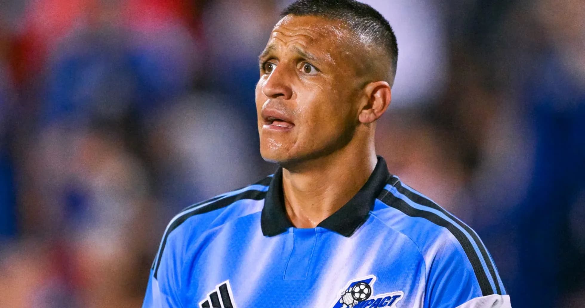 Jugador con camiseta azul del Impact de Montreal Jugador con camiseta azul del Impact de Montreal