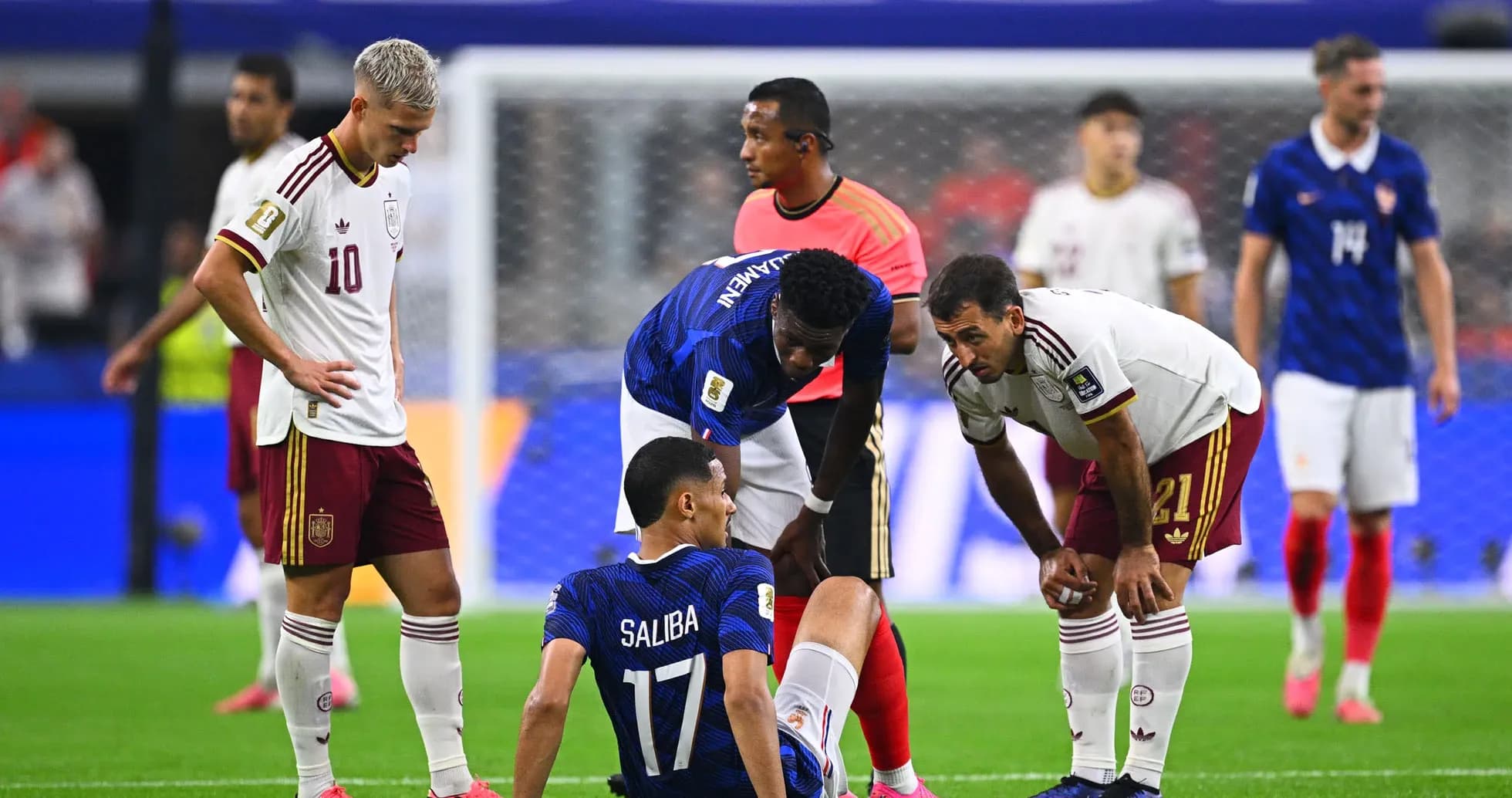 Jugadores de Francia y España en el partido Jugadores de Francia y España en el partido