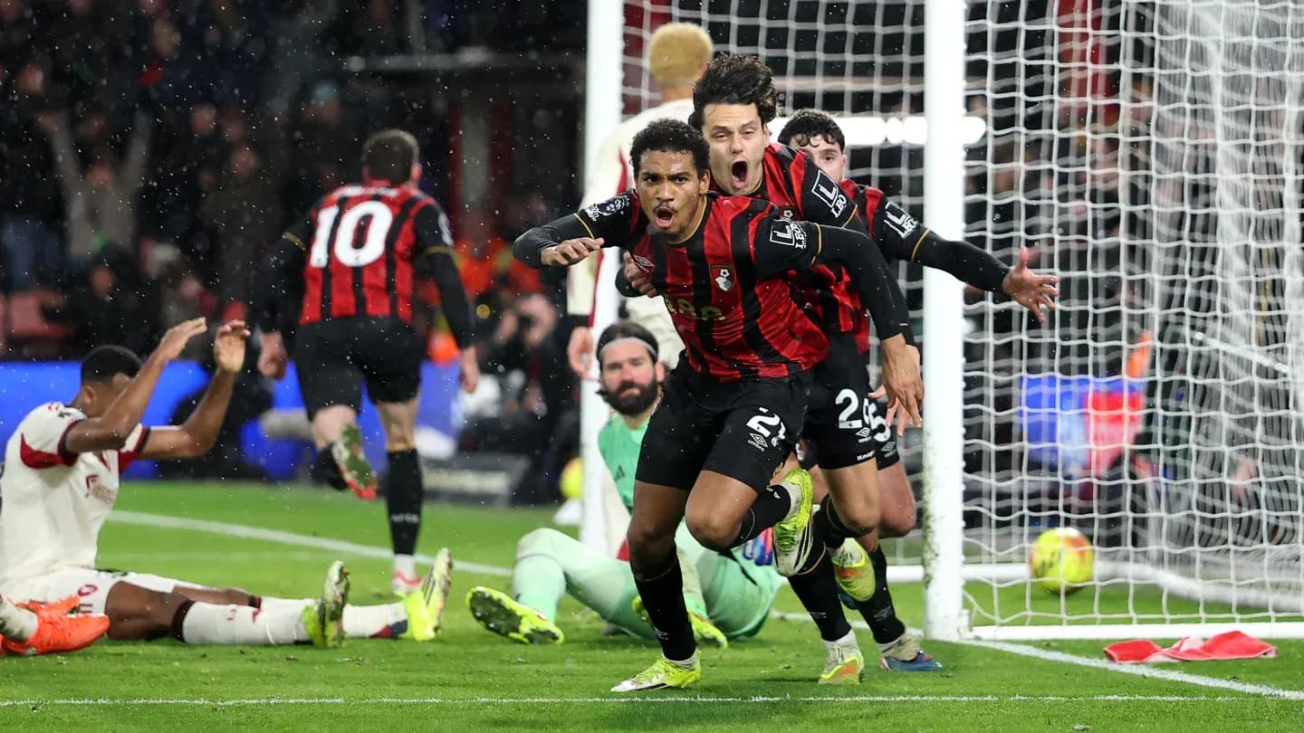 Celebración de gol de Bournemouth en el partido Celebración de gol de Bournemouth en el partido