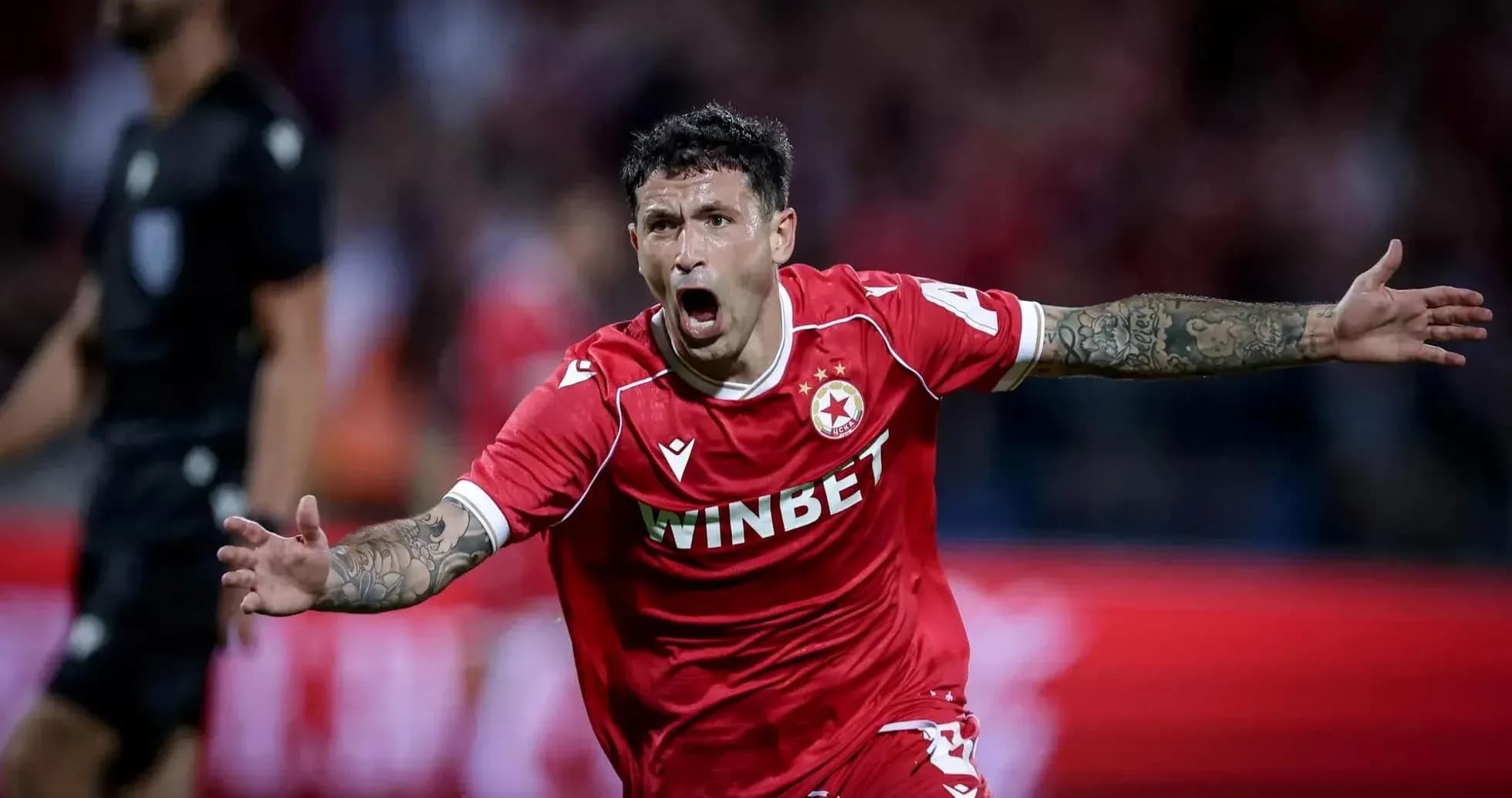 Jugador de CSKA Sofía celebra un gol Jugador de CSKA Sofía celebra un gol