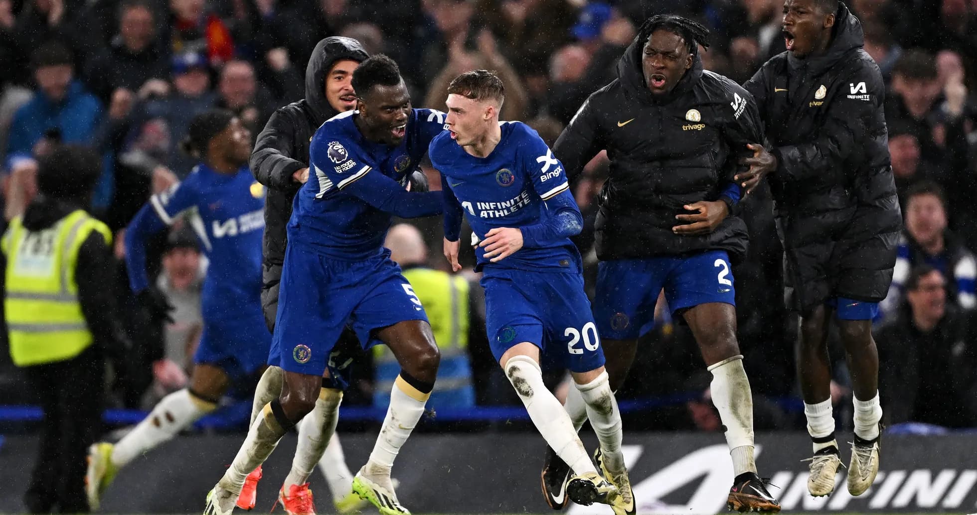 Jugadores de Chelsea celebrando un gol en el partido Jugadores de Chelsea celebrando un gol en el partido