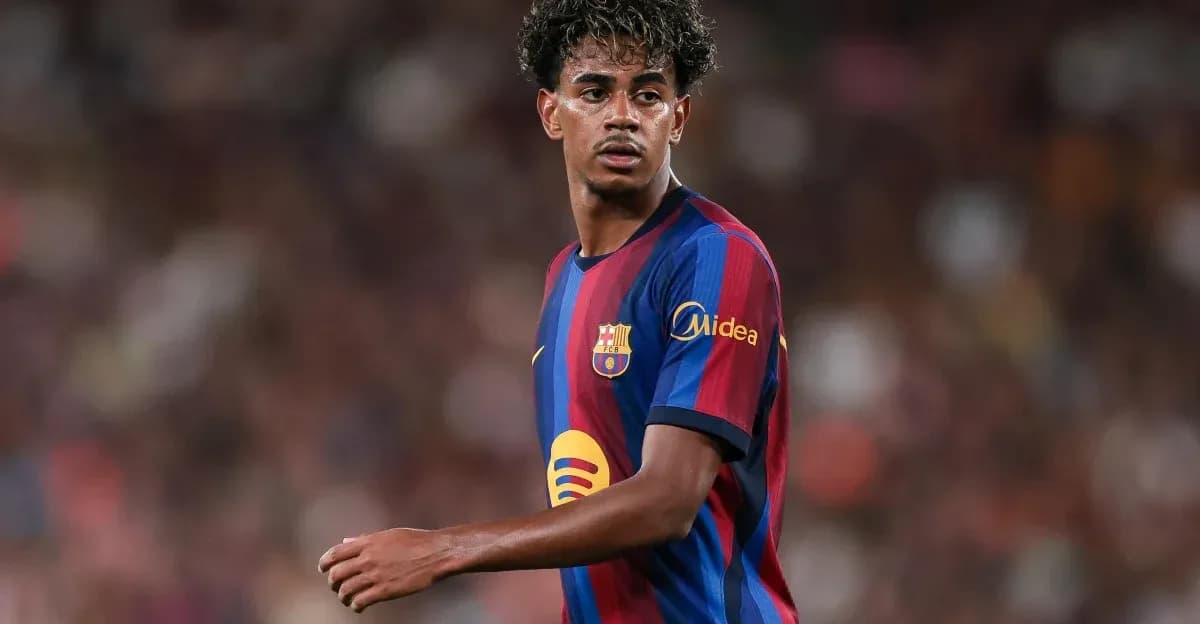 Jugador de Barcelona en acción durante un partido Jugador de Barcelona en acción durante un partido