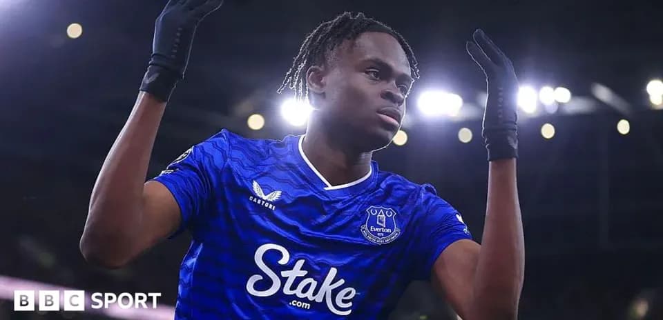 Jugador de Everton celebrando un gol en el estadio Jugador de Everton celebrando un gol en el estadio