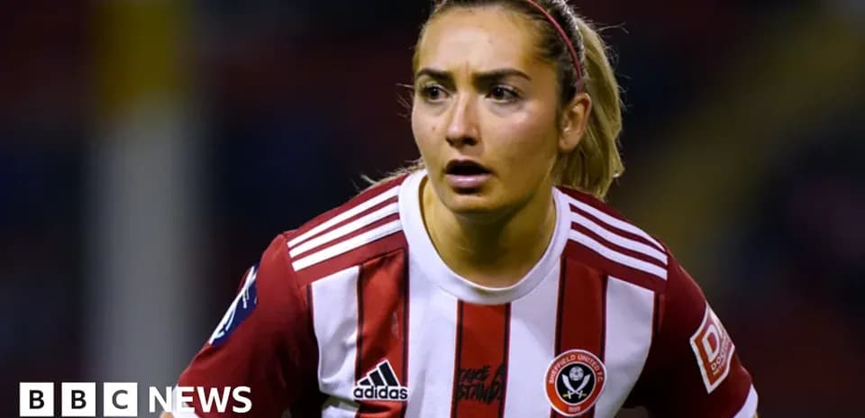 Jugadora de Sheffield United en acción durante partido Jugadora de Sheffield United en acción durante partido