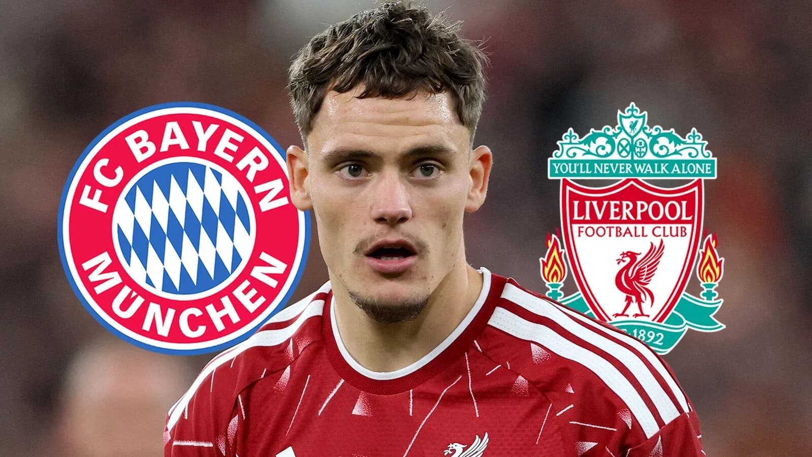 Jugador con camisetas de FC Bayern y Liverpool Jugador con camisetas de FC Bayern y Liverpool