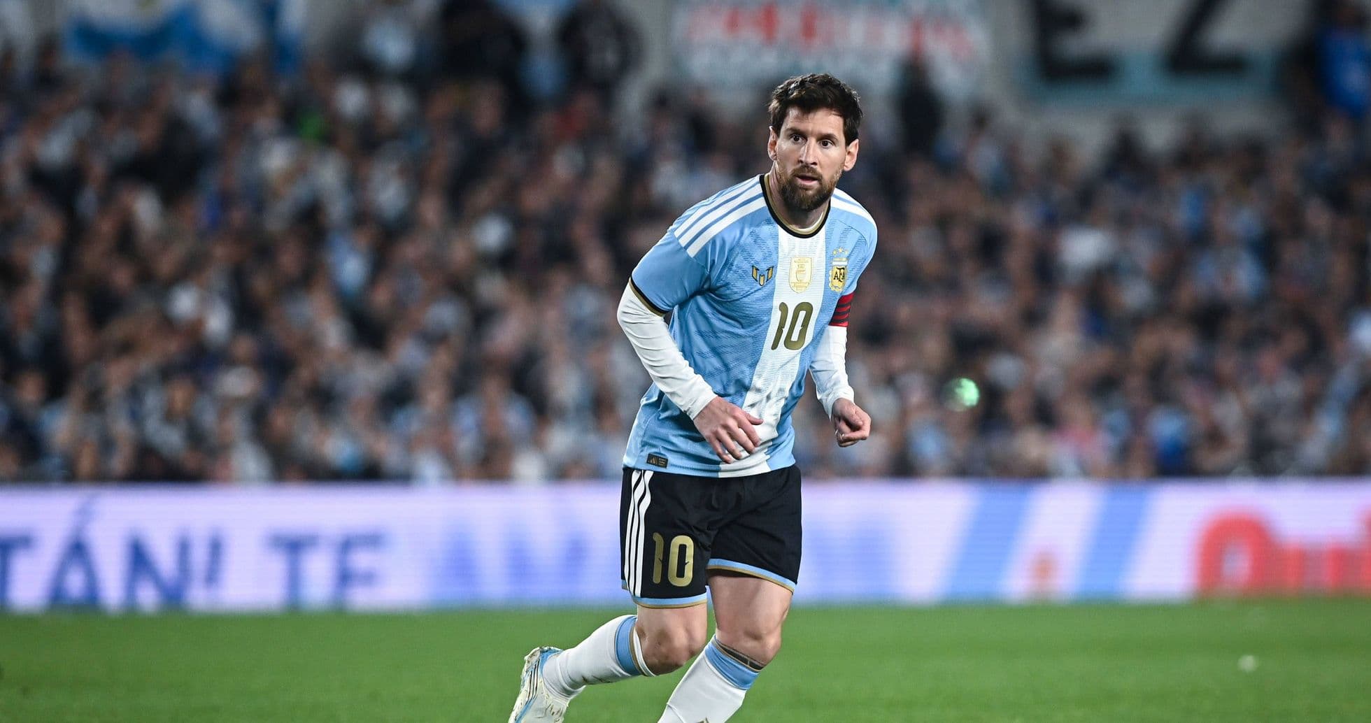 Lionel Messi se despide entre lágrimas tras anunciar su retiro internacional Lionel Messi se despide entre lágrimas tras anunciar su retiro internacional
