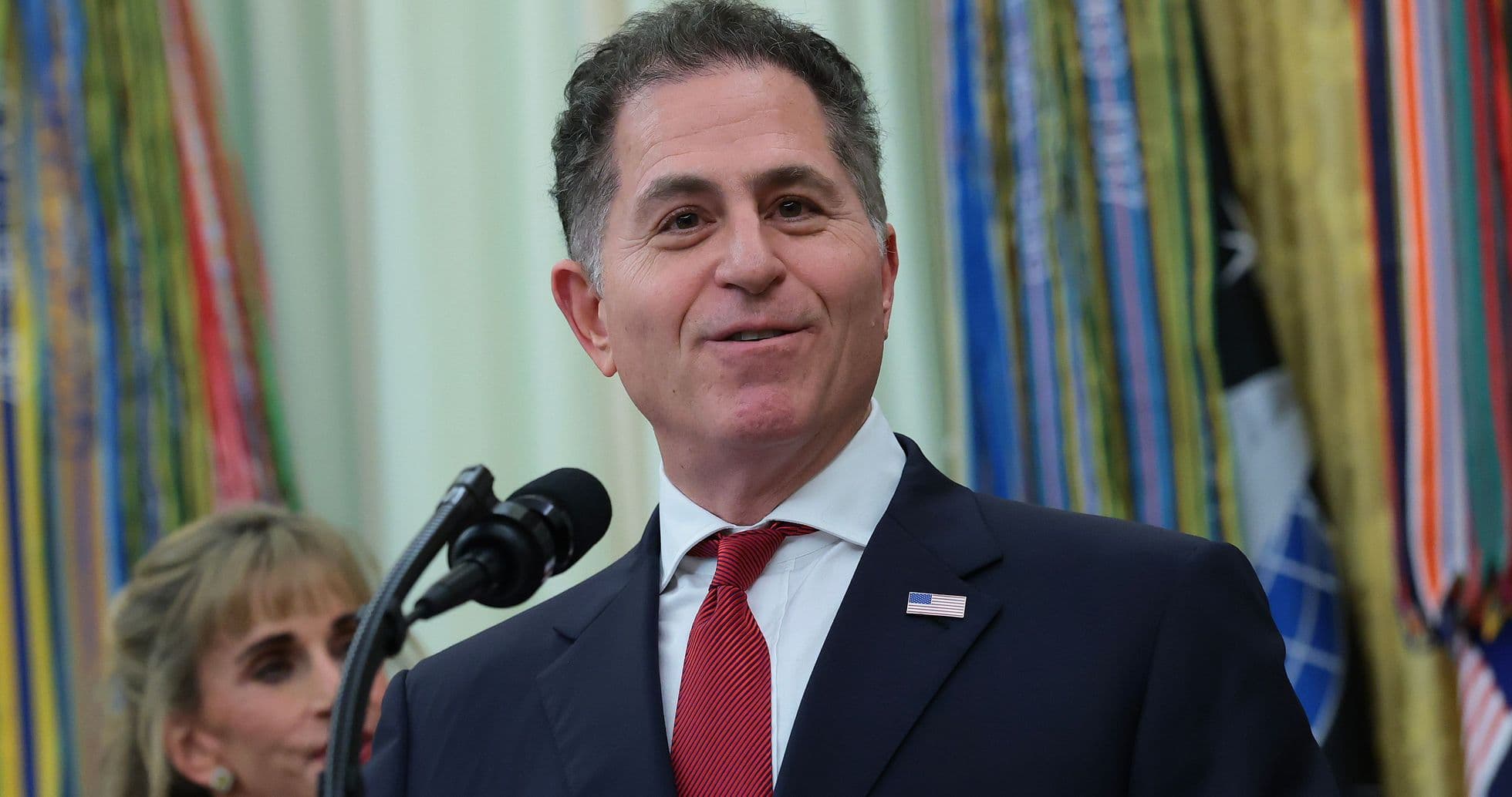 Michael Dell descarta con ironía los rumores sobre la compra del Everton Michael Dell descarta con ironía los rumores sobre la compra del Everton