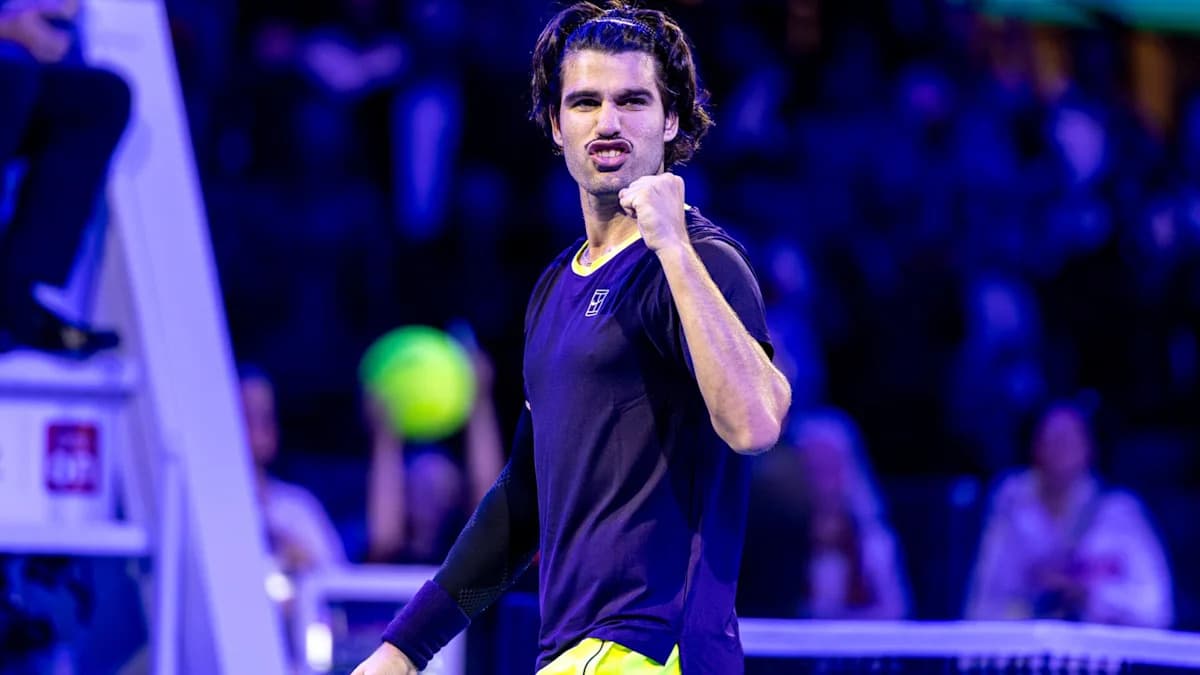 Los cinco récords más dominantes de Carlos Alcaraz tras vencer a Karen Khachanov por séptima vez Los cinco récords más dominantes de Carlos Alcaraz tras vencer a Karen Khachanov por séptima vez