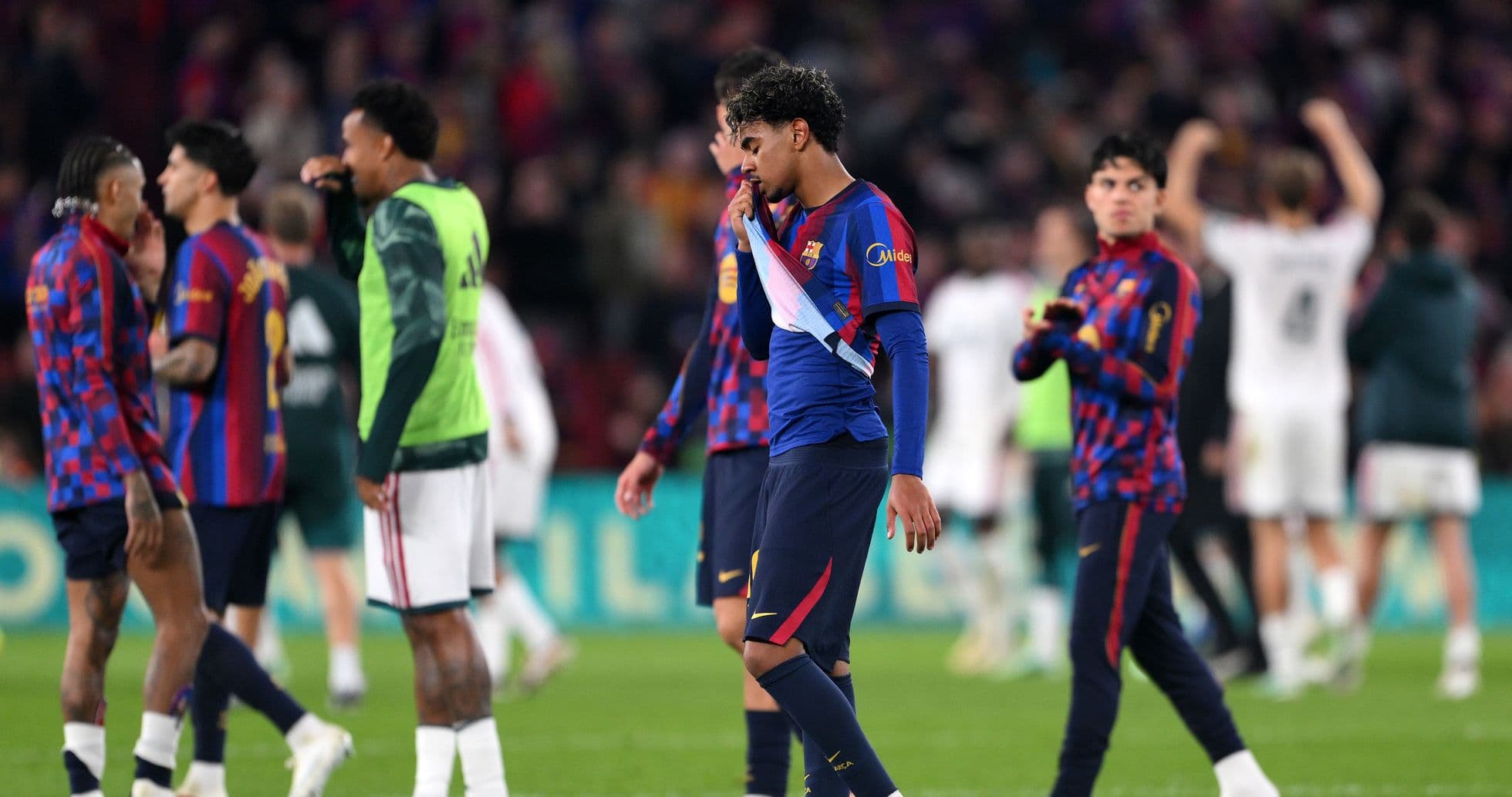 Hansi Flick da descanso a las estrellas del Barcelona tras la derrota en El Clásico por miedo al agotamiento Hansi Flick da descanso a las estrellas del Barcelona tras la derrota en El Clásico por miedo al agotamiento