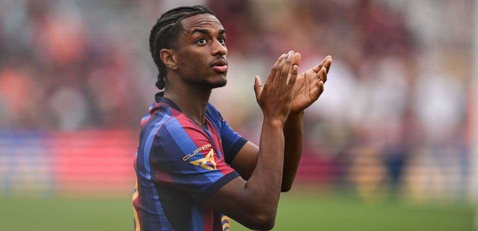 Alejandro Balde opta por salir del Barcelona mientras Manchester United inicia negociaciones Alejandro Balde opta por salir del Barcelona mientras Manchester United inicia negociaciones