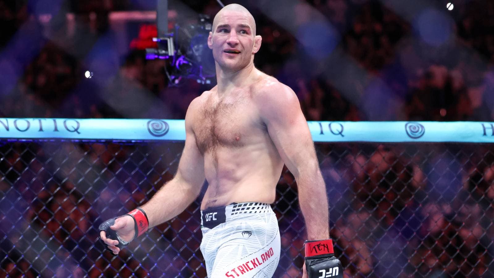 Sean Strickland Rechaza Pelea Principal en UFC 335 por Reducción Significativa de Pago Sean Strickland Rechaza Pelea Principal en UFC 335 por Reducción Significativa de Pago